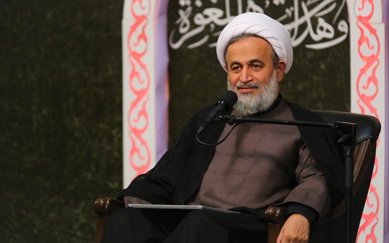 گناه چیست؟ توبه چگونه است؟ (15) | پنجمین مرحله در تکوین شخصیت یک دین‌دار «باور آخرت» است/ کسی که معاد را باور کند، جهانش بزرگ‌تر می‌شود/ همۀ بدبختی‌های انسان از «کوچکیِ جهان او» شروع می‌شود
